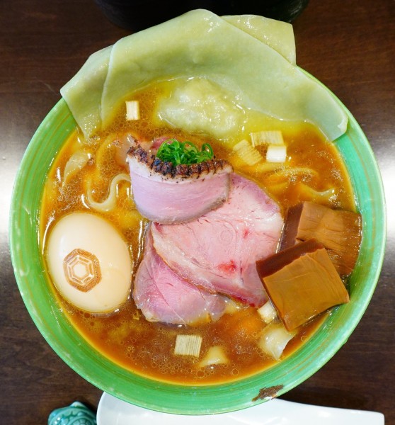 「特製手打中華蕎麦（醤油）＋えらべるお酒」@手打麺祭 かめ囲の写真