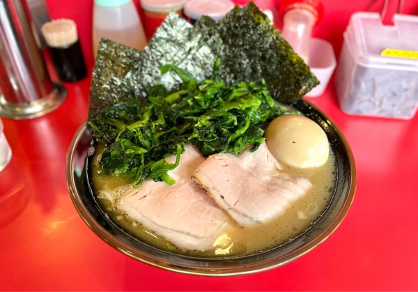 「昼飯セット¥900、青菜増し¥100」@どんとこい家の写真