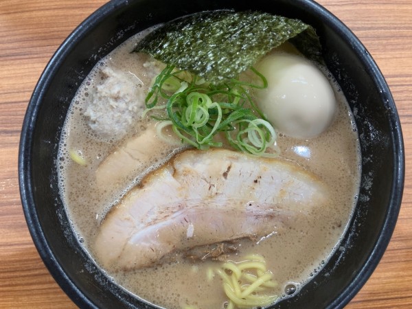 「特製ラーメン 1100円」@麺屋我道の写真