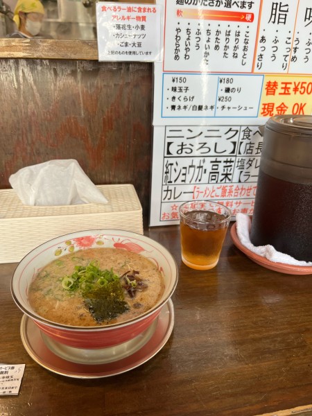 「豚骨醤油ラーメン」@十六代目 哲麺 大垣上面店の写真
