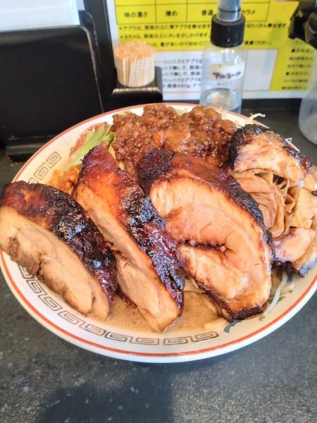 「ぶたラーメン」@ラーメン伝次平 前橋店の写真