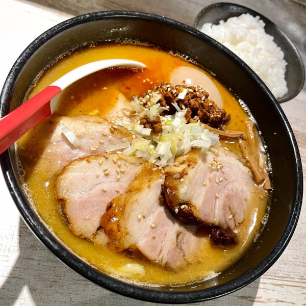 「味噌チャーシューメン＋小ライス」@麺屋 誉の写真