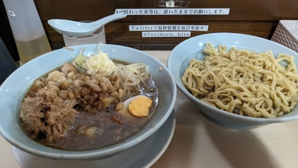 「つけめん300g+ほぐし豚」@ラーメン富士丸 平塚店の写真