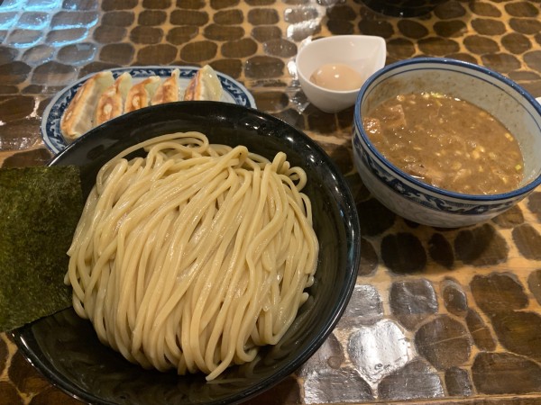 「肉つけ麺大盛り＋味玉＋餃子」@つけめん・らーめん活龍 本店の写真