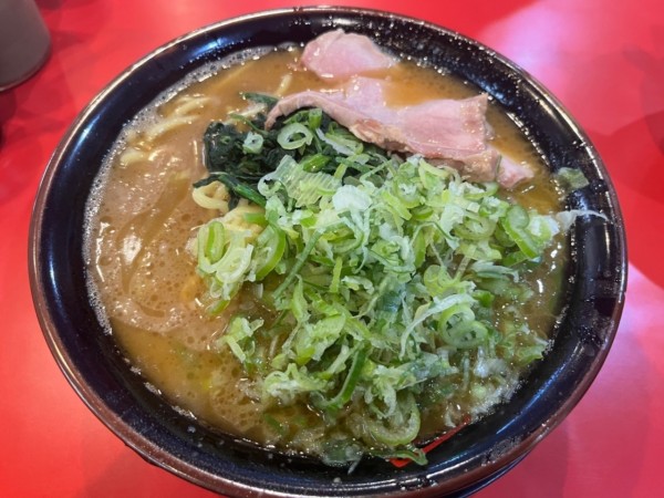 「のりなしラーメン800円＋大盛券200円＋きざみネギ80円」@家系ラーメン王道 王道之印の写真