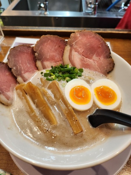 「濁とんラーメン」@あいつのラーメン かたぐるま 本店の写真
