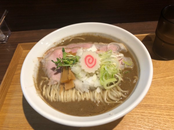 「濃厚焙煎鬼煮干し蕎麦」@NIBOSHIMANIAの写真