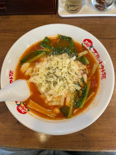 「太陽のチーズラーメン 830円」@太陽のトマト麺 大塚北口店の写真