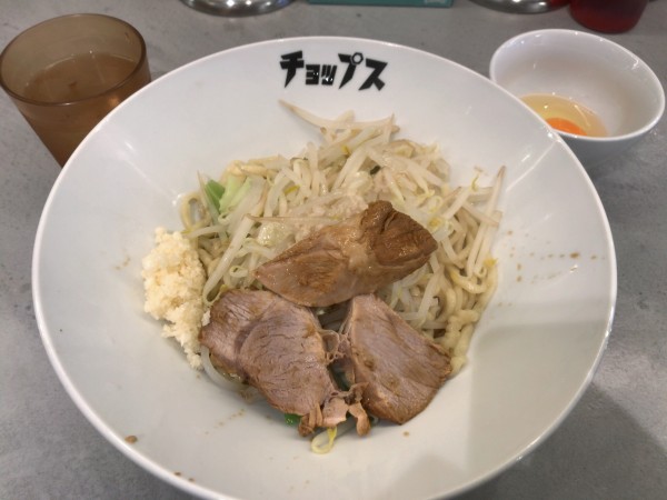 「まぜそば（中）200g」@まぜそば たまに らーめん チョップスの写真