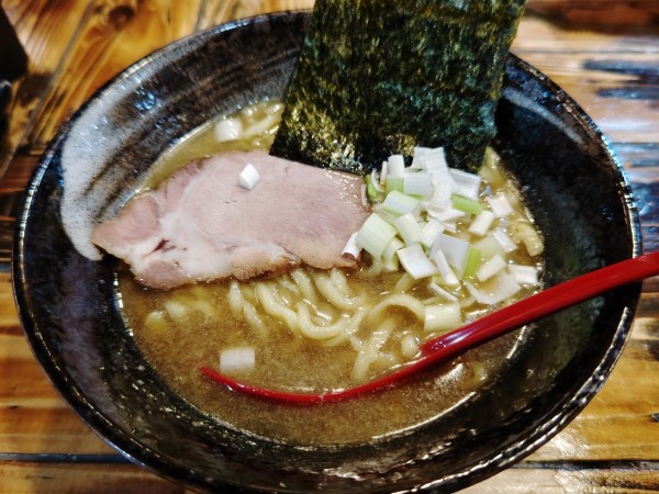 「煮干しらーめん」@煮干しらーめん 渡辺商店の写真