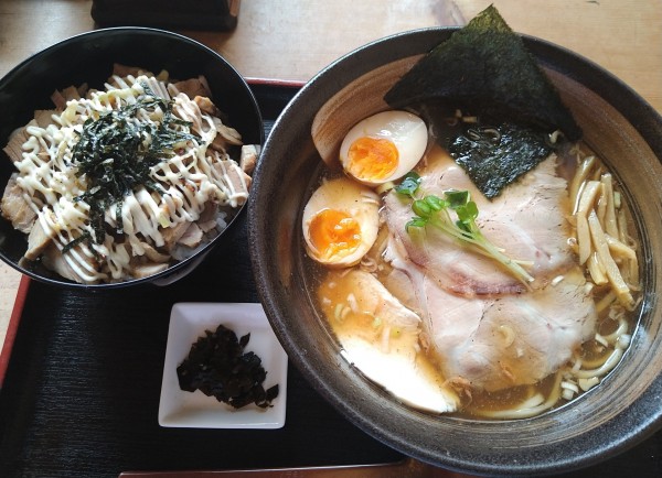 「ランチセット醤油（凪らーめん＋チャーシュー丼）￥1070」@和風らーめん 凪の写真
