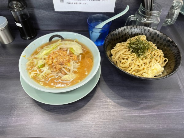 「つけ麺少なめ」@オリバーヌードルの写真
