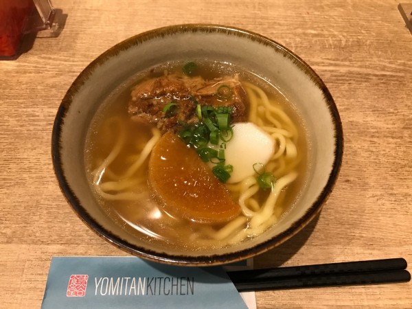 「沖縄そば 小　530円」@沖縄料理 沖縄そば 読谷食堂の写真