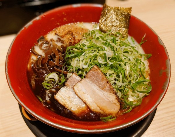 「伝」@伝統熊本豚骨 伝の写真