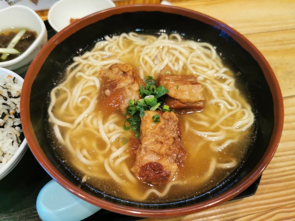 「ソーキそば」@琉球村 那覇空港店の写真