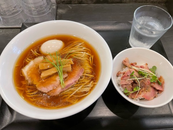 「鶏そばセット　味玉トッピング」@らぁ麺 やまぐちの写真