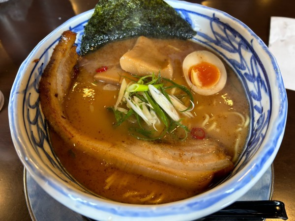 「かさね醤油大盛880円＋150円」@いっとうやの写真