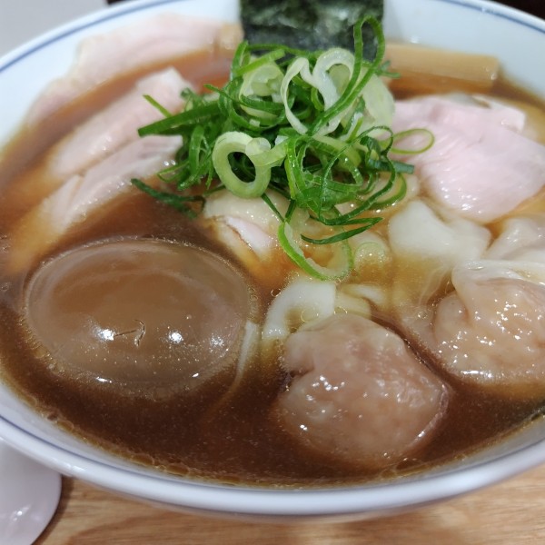 「特製醤油らーめん　1400円」@らーめん亭 ひなり竜王の写真