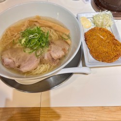 玄界灘塩らぁ麺＋魚ロッケ