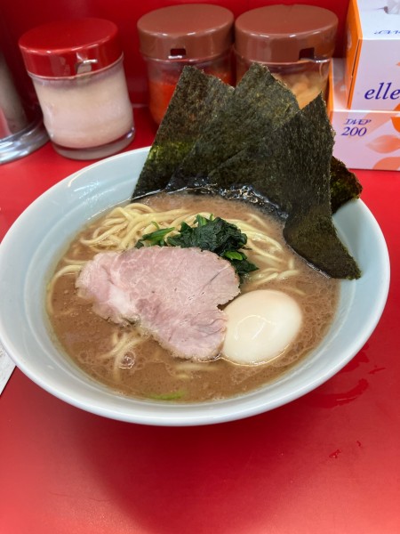 「ラーメン並　700円」@横浜ラーメン 武蔵家 大宮店の写真