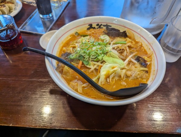 「辛味噌タンメン」@らーめん みそ吉 泉店の写真