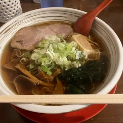 煮干し中華　細麺大盛