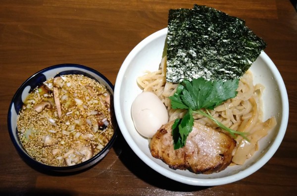 「つけそば塩＋特製トッピング」@神田とりそば なな蓮の写真