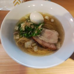 味玉塩らぁ麺