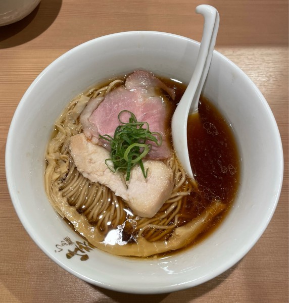 「ラーメン」@らぁ麺 はやし田 武蔵小杉店の写真