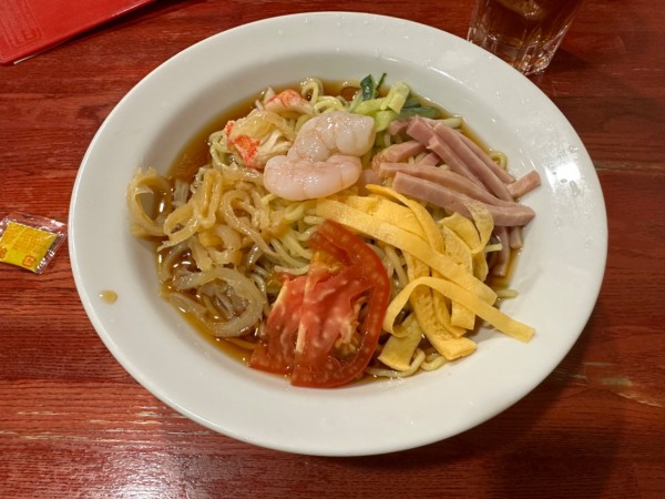 「冷やし中華（並盛）980円」@中国本場的料理 華龍飯店 高崎モントレー店の写真