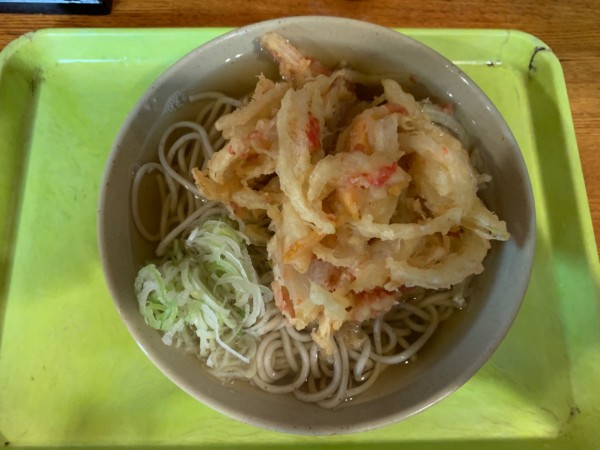 「かき揚げ天そば（関西）」@都そばの写真