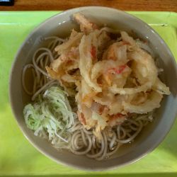 かき揚げ天そば（関西）