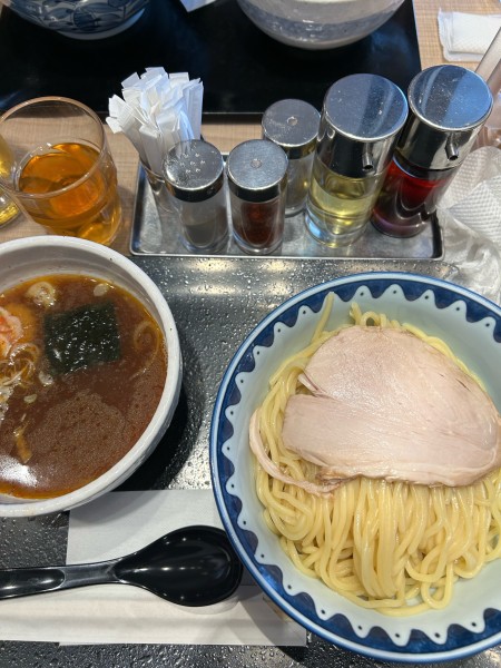 「つけ麺➕瓶ビール」@羽田大勝軒の写真