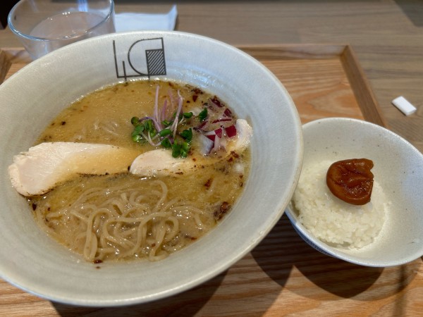 「鶏白湯ダイブ飯セット1130円」@鶏soba Luca Lifeの写真