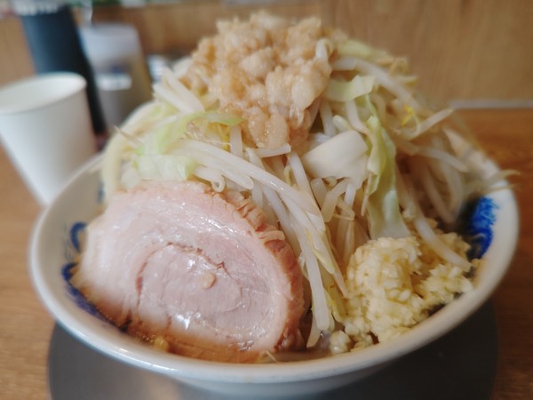 「ラーメン７３０円野菜1.5ニンニクアブラＷ」@ジャンクガレッジ しらこばと公園前店の写真
