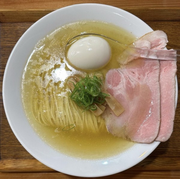 「【限定】鶏塩ラーメン」@むかんの写真