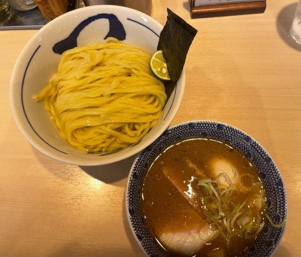 「濃厚特製つけ麺大盛」@つじ田 渋谷フクラス店の写真