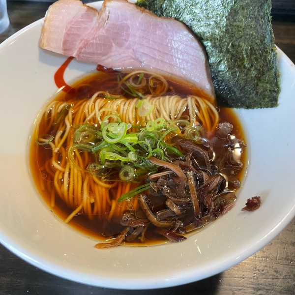 「朝ラーメン 醤油 600円」@燵家製麺の写真