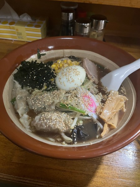 「百万国らーめん醤油(1210円)」@東京ラーメン 春夏冬の写真