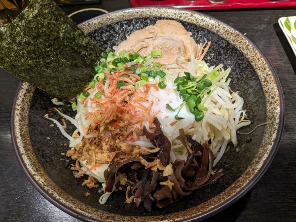 「まぜそば 塩麺」@麺酒房  龍安の写真