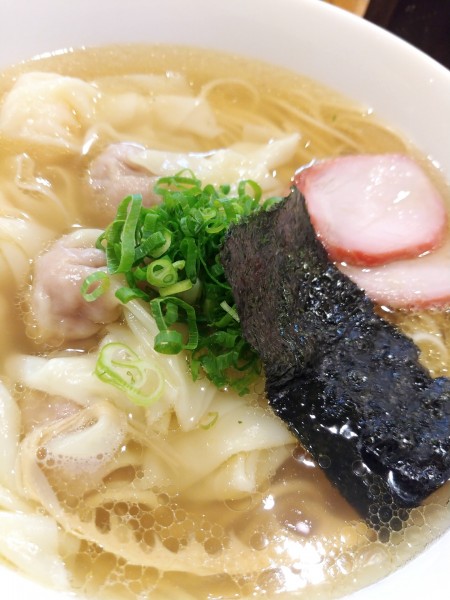 「白出汁特製ワンタンメン」@支那そば 大和 稲荷町本店の写真