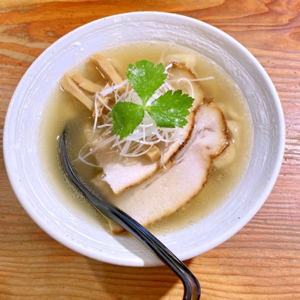 「塩らーめん。¥900。」@純手打ち 麺と未来の写真