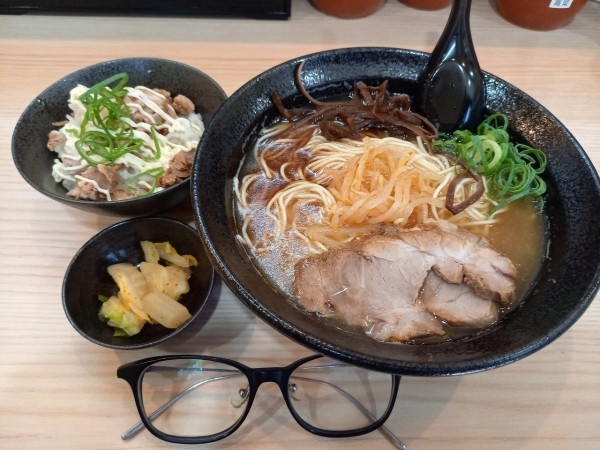 「らーめん(チャーマヨ丼無料)」@一基の写真