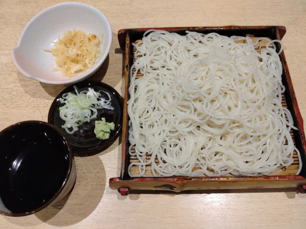 「特もり（天かす付）　８５０円」@生そば 吉田の写真