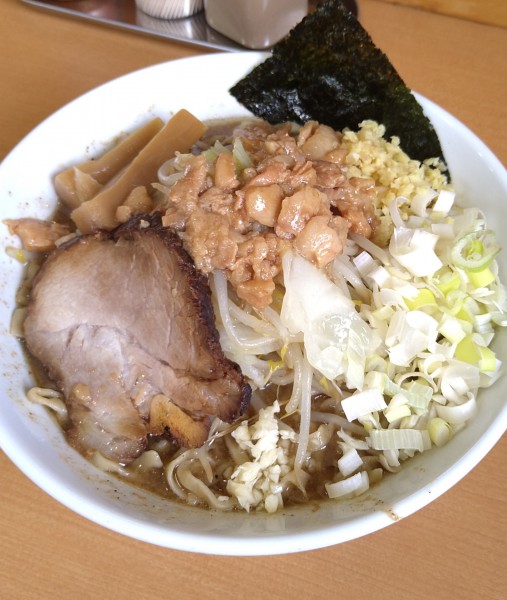 「ニボフジ300g+刻み長ネギ、刻み生姜」@たかふじの写真