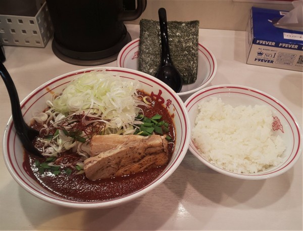 「北極プルプル辛さ10倍+ねぎのりチャーシュー2枚半ライス」@蒙古タンメン 中本 御徒町店の写真