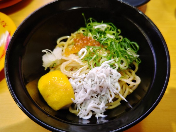 「しらすまぜそば」@スシロー 川越インター店の写真