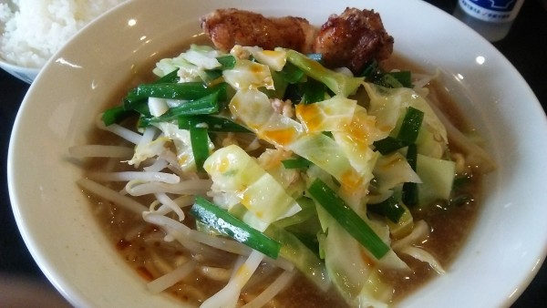 「ピリ辛拉麺 850円＋白飯 100円＋プチ唐 300円」@激辛拉麺 鷹の爪の写真