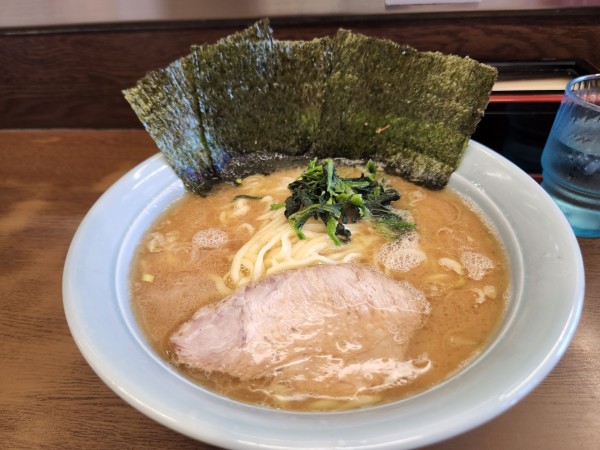 「ラーメン中」@寿々㐂家の写真