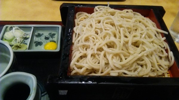 「もり（せいろ）880円＋いなり（2ケ） 250円」@そば処 小松庵 西新井店の写真